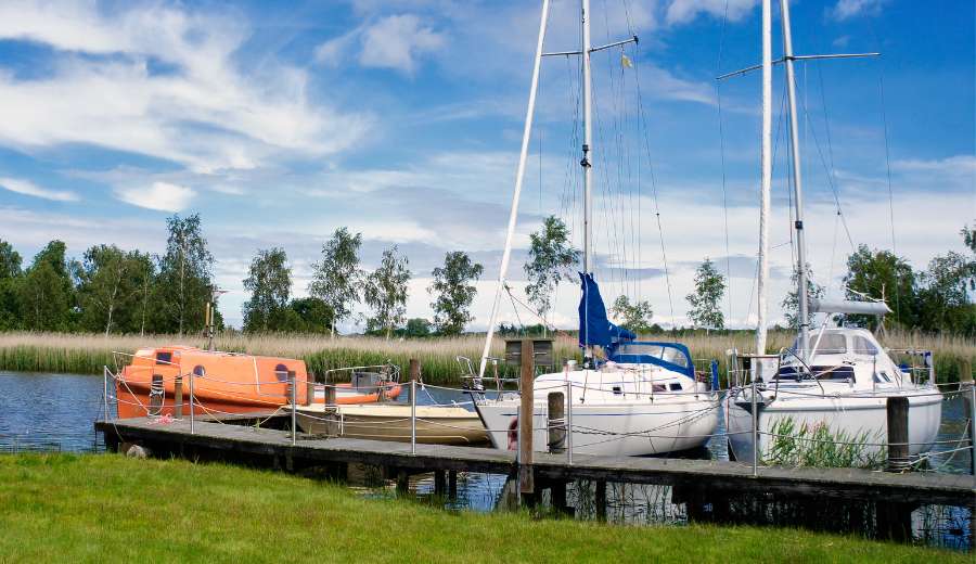 Yacht mieten Fürstenberg (Havel) Yacht mieten Fürstenberg (Havel)