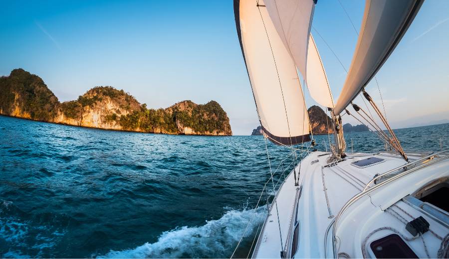 What do you do on a Yacht Charter? What do you do on a Yacht Charter?