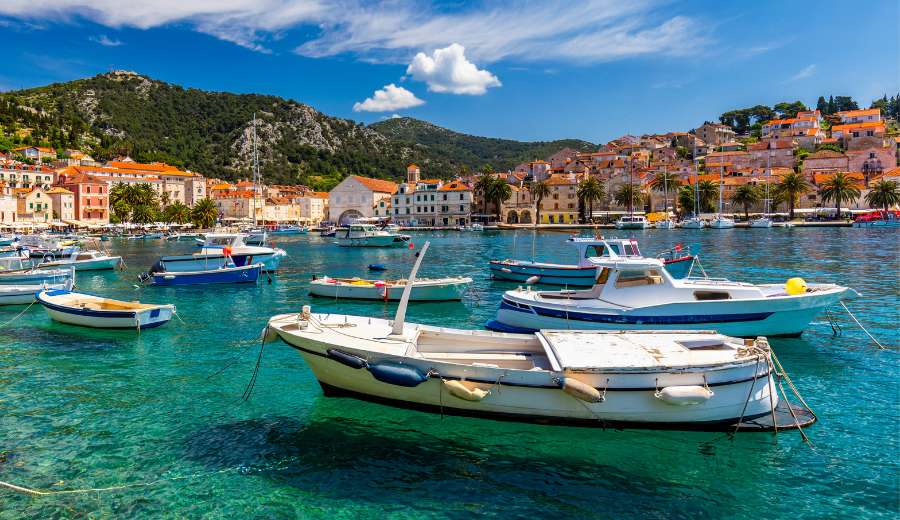 Yacht Rental Hvar